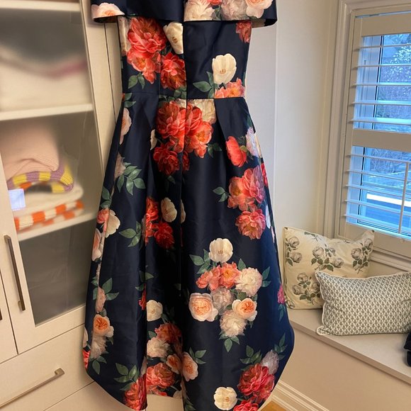 Floral Off-Shoulder Dress - Picture 3 of 4